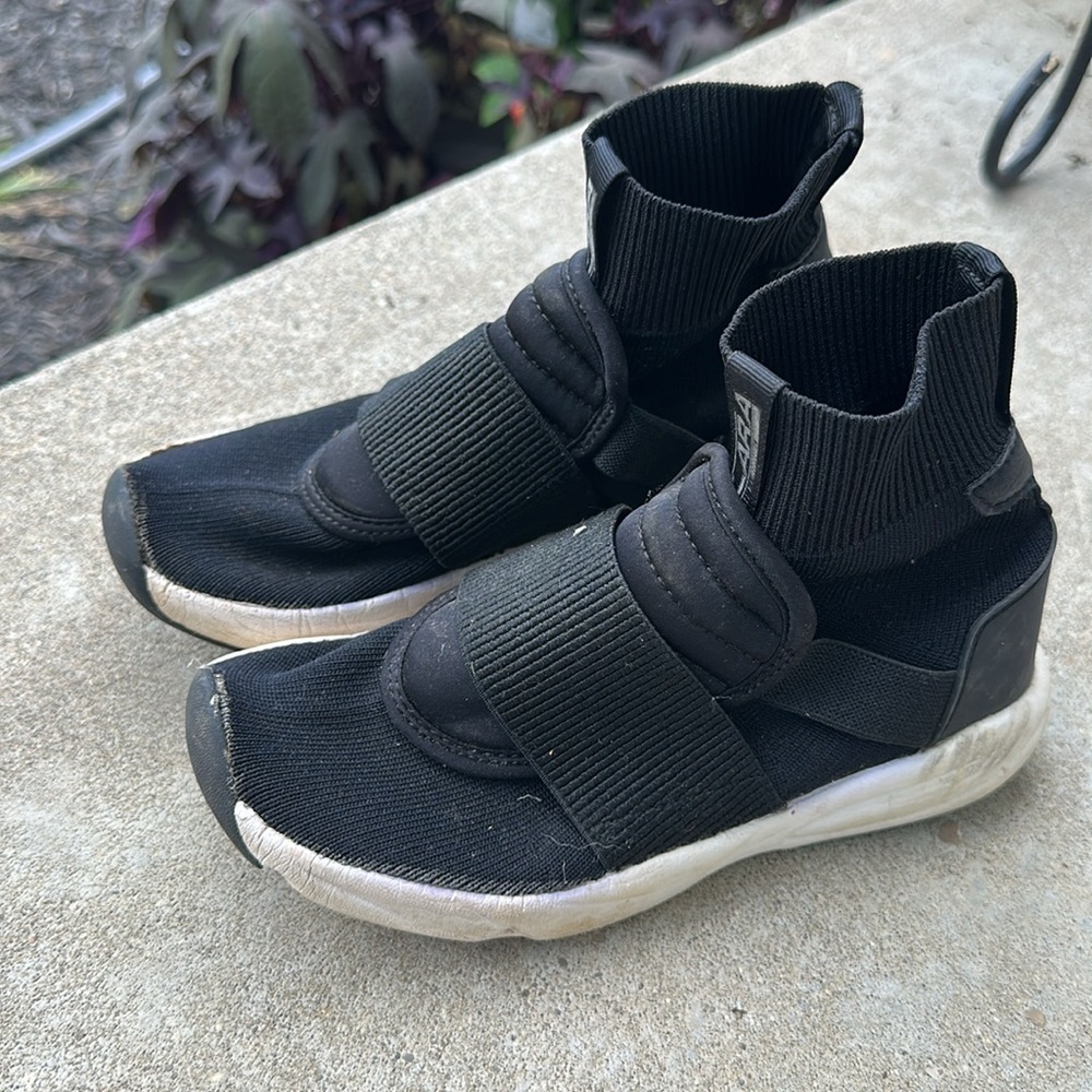 Zara Kids Black slip on sneakers size 32 - Picture 2 of 7